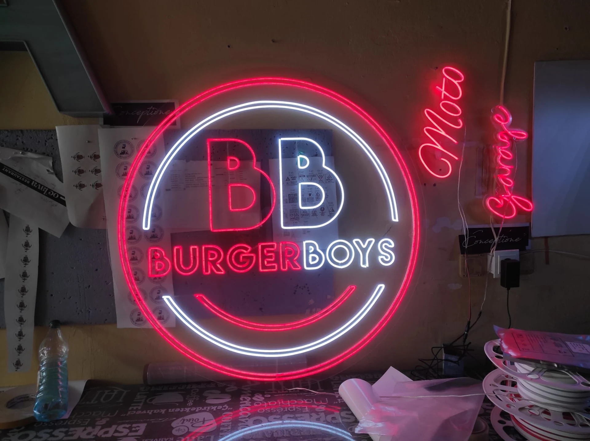 Burger Boys — Neon-style branding